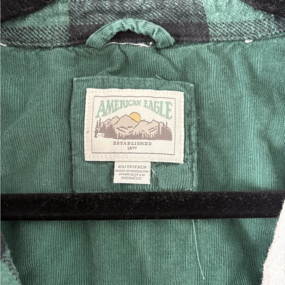 American Eagle Green Flannel Top - Picture 3 of 3